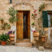 F Palma Guide – The Nakar Pocket Guide to Valldemossa, Mallorca