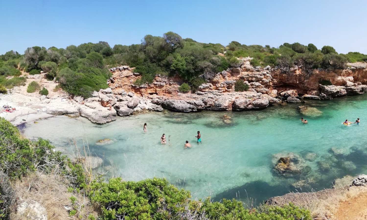 NAKAR HOTEL MALLORCA Top 5 Mediterranean coves in Mallorca - Cala Petita - Creditos beach searcher calas Buchten