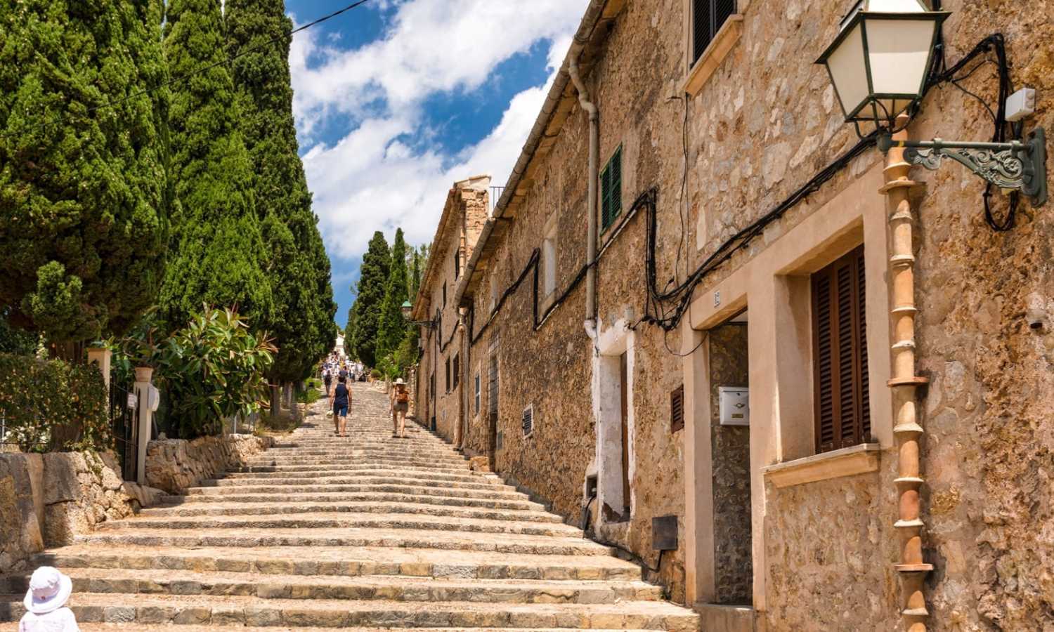 The Nakar pocket guide to... Pollensa and Alcudia - Calvari steps - 