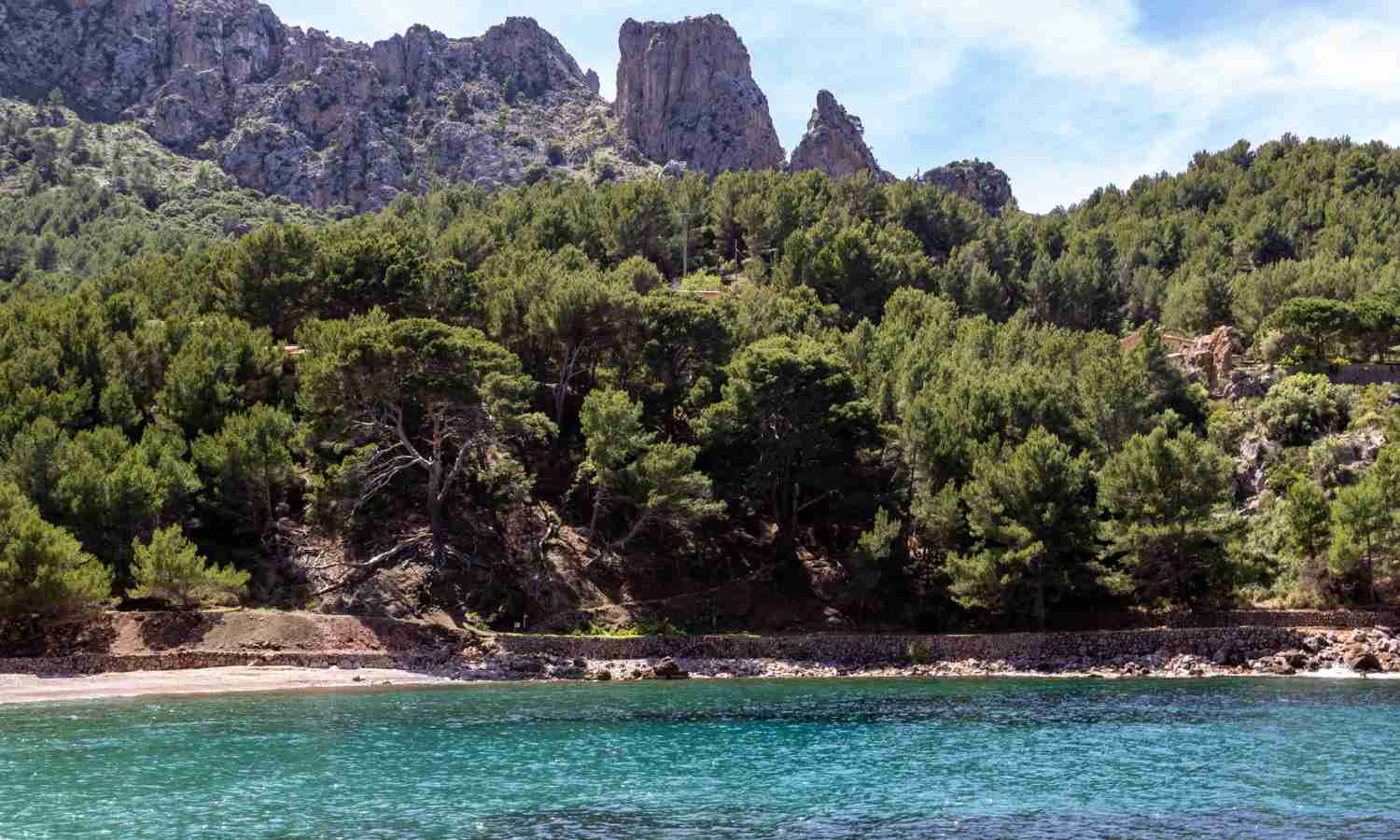Nakar hotel Mallorca - Palma guide - Hidden coves in Mallorca - Cala Tuent cala escondida Mallorca