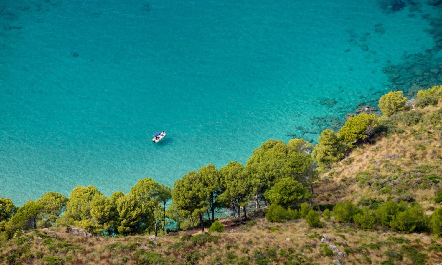 Nakar hotel Mallorca Palma Guide - Mallorca's best beaches to visit this summer - Cala Na Clara-min Strand Mallorca