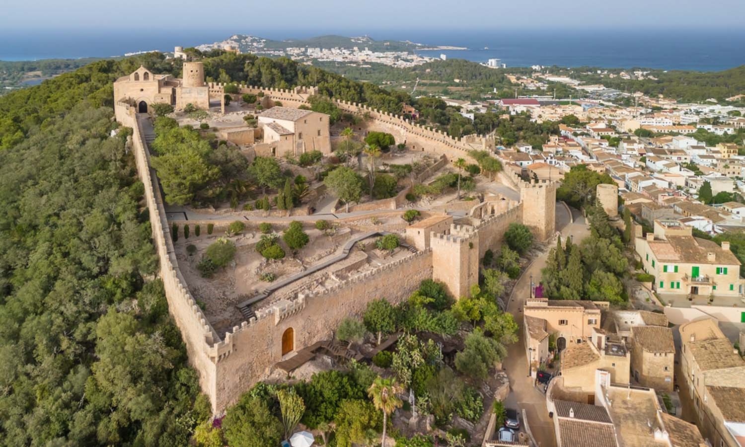 nakar hotel palma East Coast of Mallorca castillo capdepera