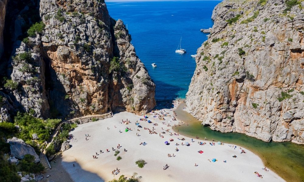 sa calobra y torrent de pareis best coves tramuntana mallorca